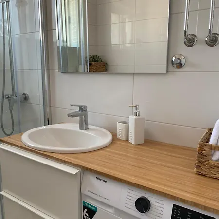 Apartment Igor Makarska