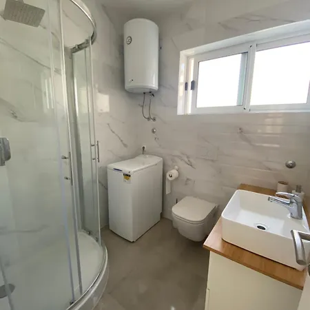 Igor Apartman Makarska